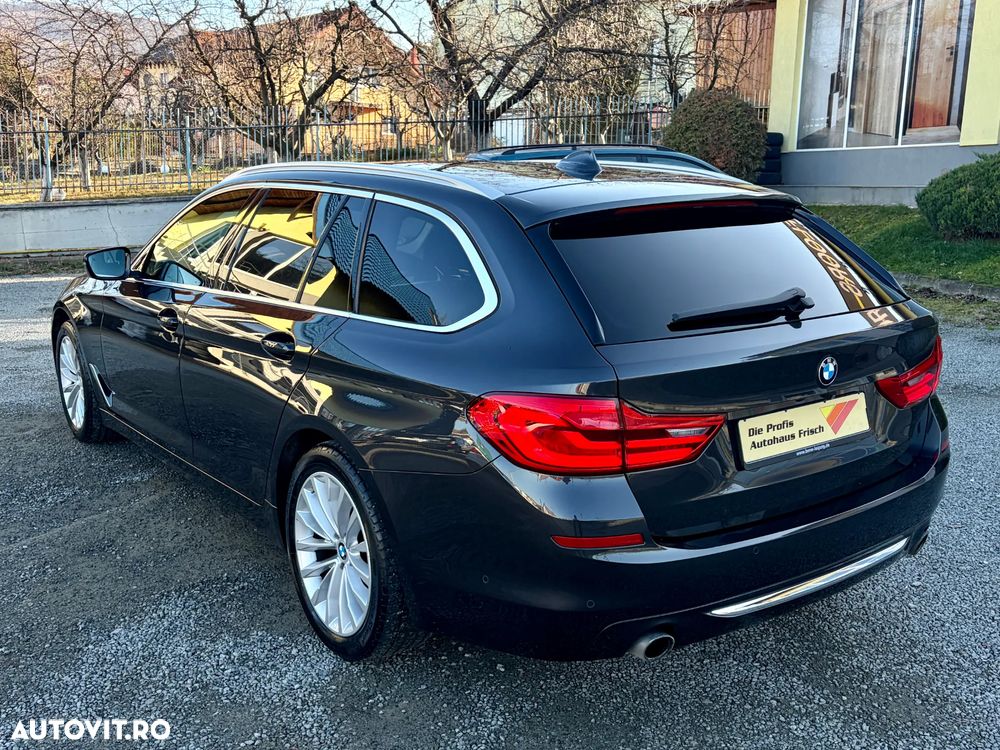 BMW Seria 5 520d xDrive Touring Aut. Luxury Line - 7