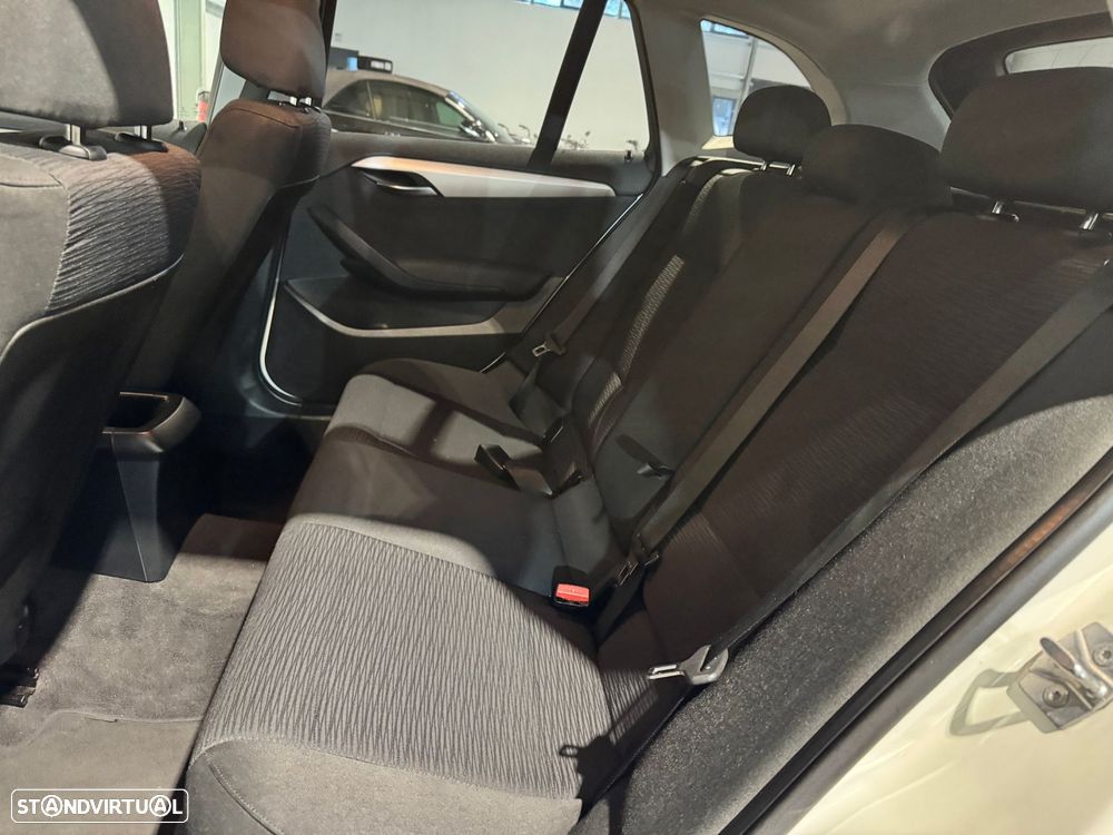 BMW X1 16 d sDrive Line Sport - 28