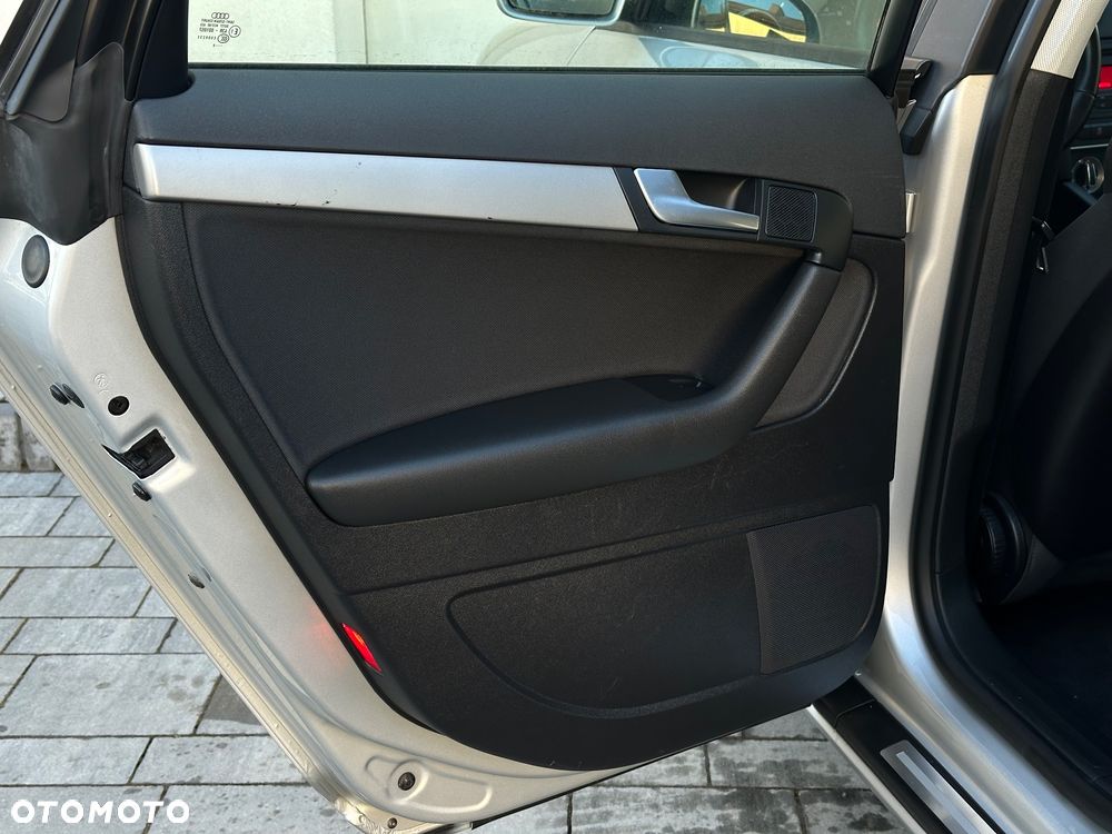 Audi A3 Sportback 1.6 S line Sportpaket plus - 26