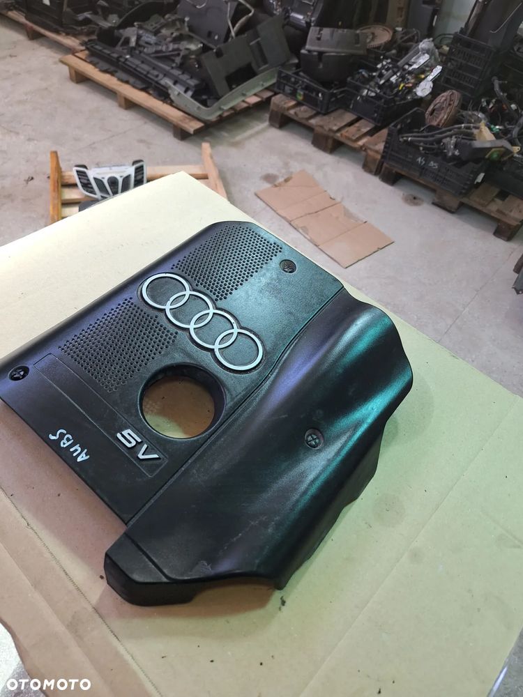 Audi A4 B5 lift 1.8 20V Górna osłona silnika 058103724Q - 5