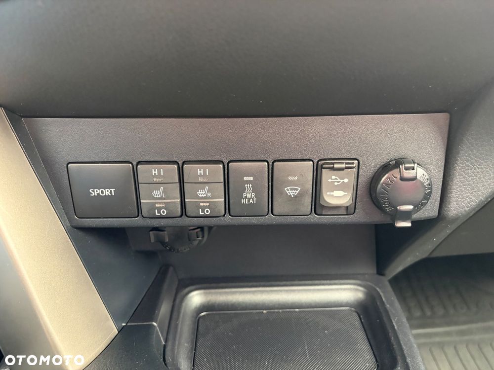 Toyota RAV4 2.0 D-4D Prestige - 15