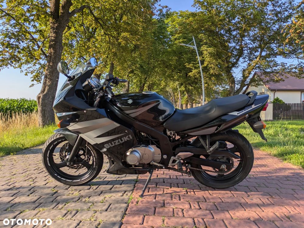 Suzuki GS - 4