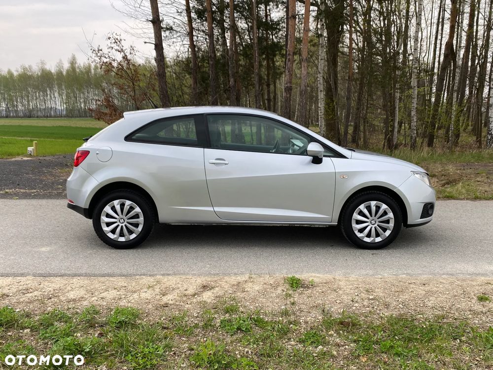 Seat Ibiza SC 1.6 16V DSG Style - 4