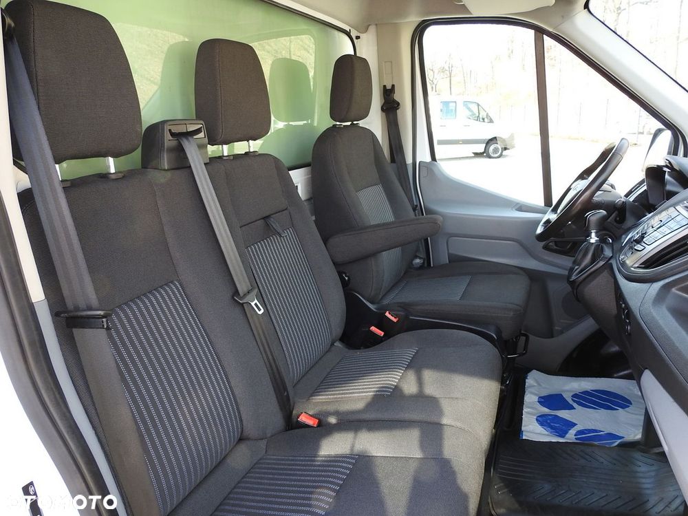 Ford TRANSIT  KONTENER WINDA 8 PALET TEMPOMAT LEDY BLIŹNIACZE KOŁA KLIMATYZACJA  170KM - 39