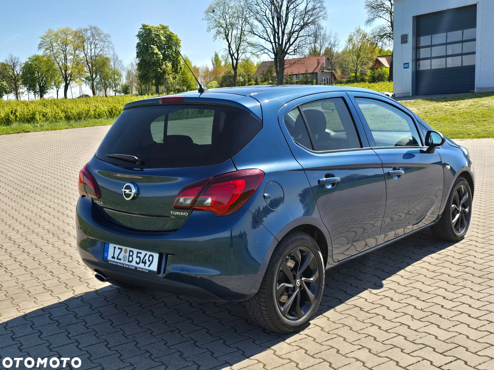 Opel Corsa 1.4 16V Cosmo - 4