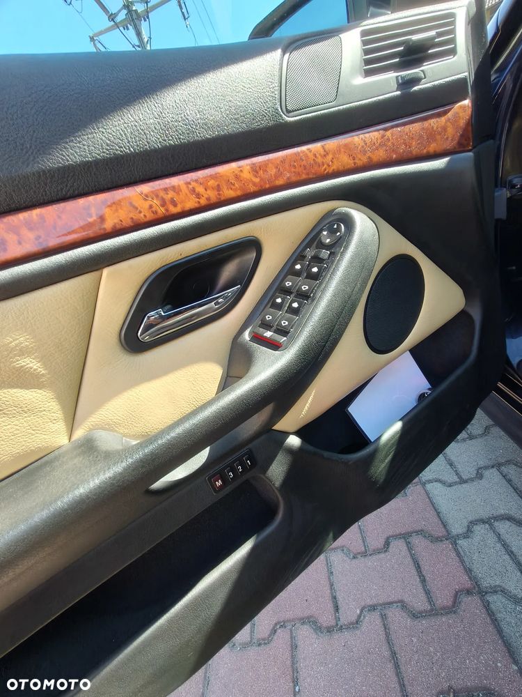 BMW Seria 5 - 26