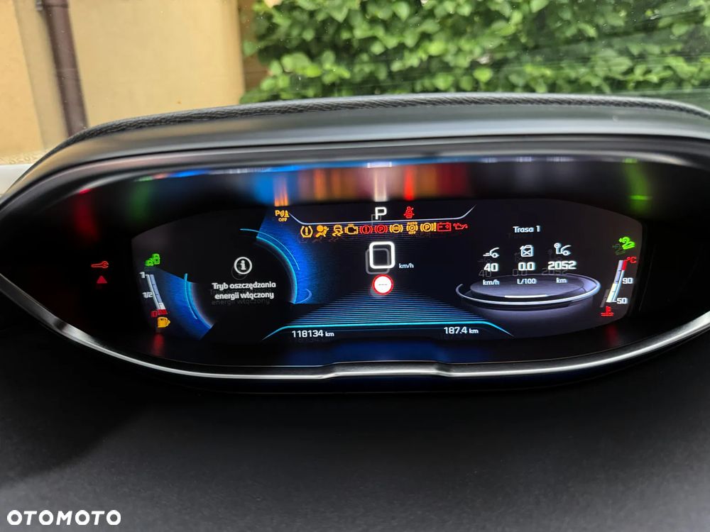 Peugeot 5008 1.6 PureTech Allure S&S EAT8 - 10