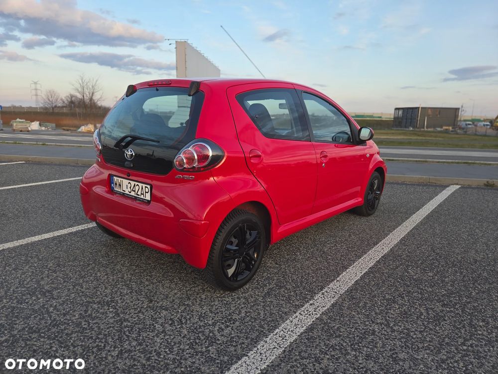 Toyota Aygo CoolRed - 5
