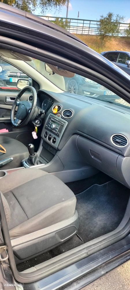 Ford Focus SW 1.6 TDCi Connection - 12