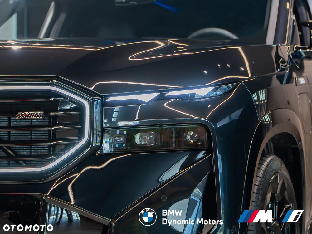BMW XM - 7