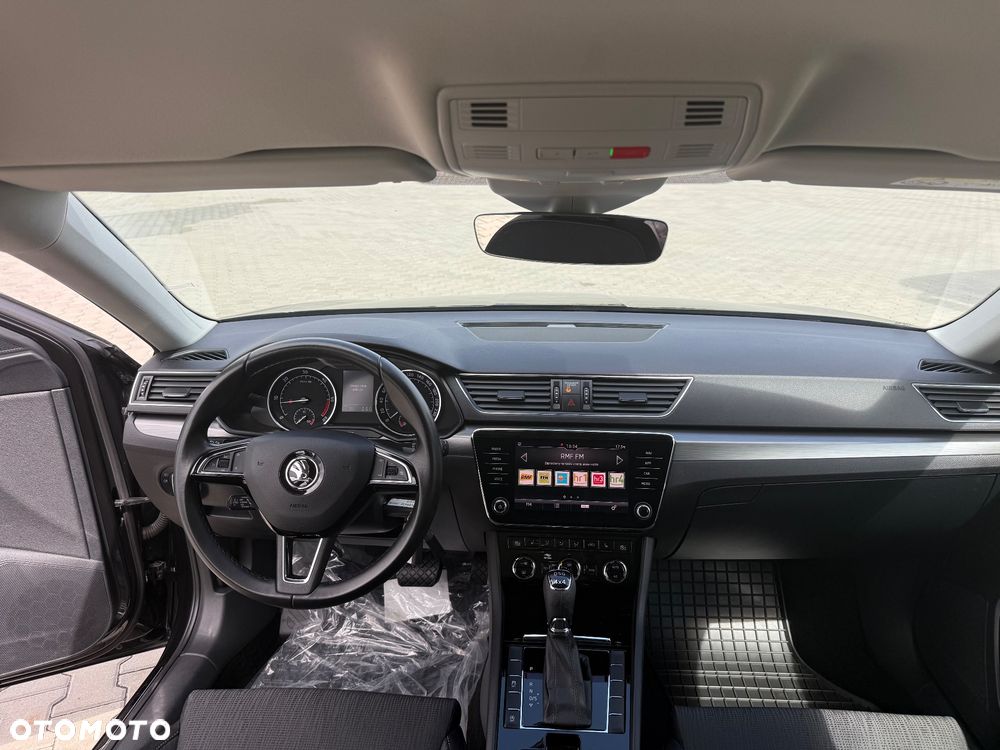 Skoda Superb 2.0 TDI 4x4 DSG Premium Edition - 21