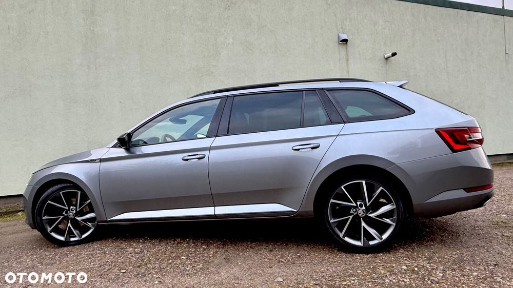Skoda Superb 2.0 TDI 4x4 DSG SportLine - 9