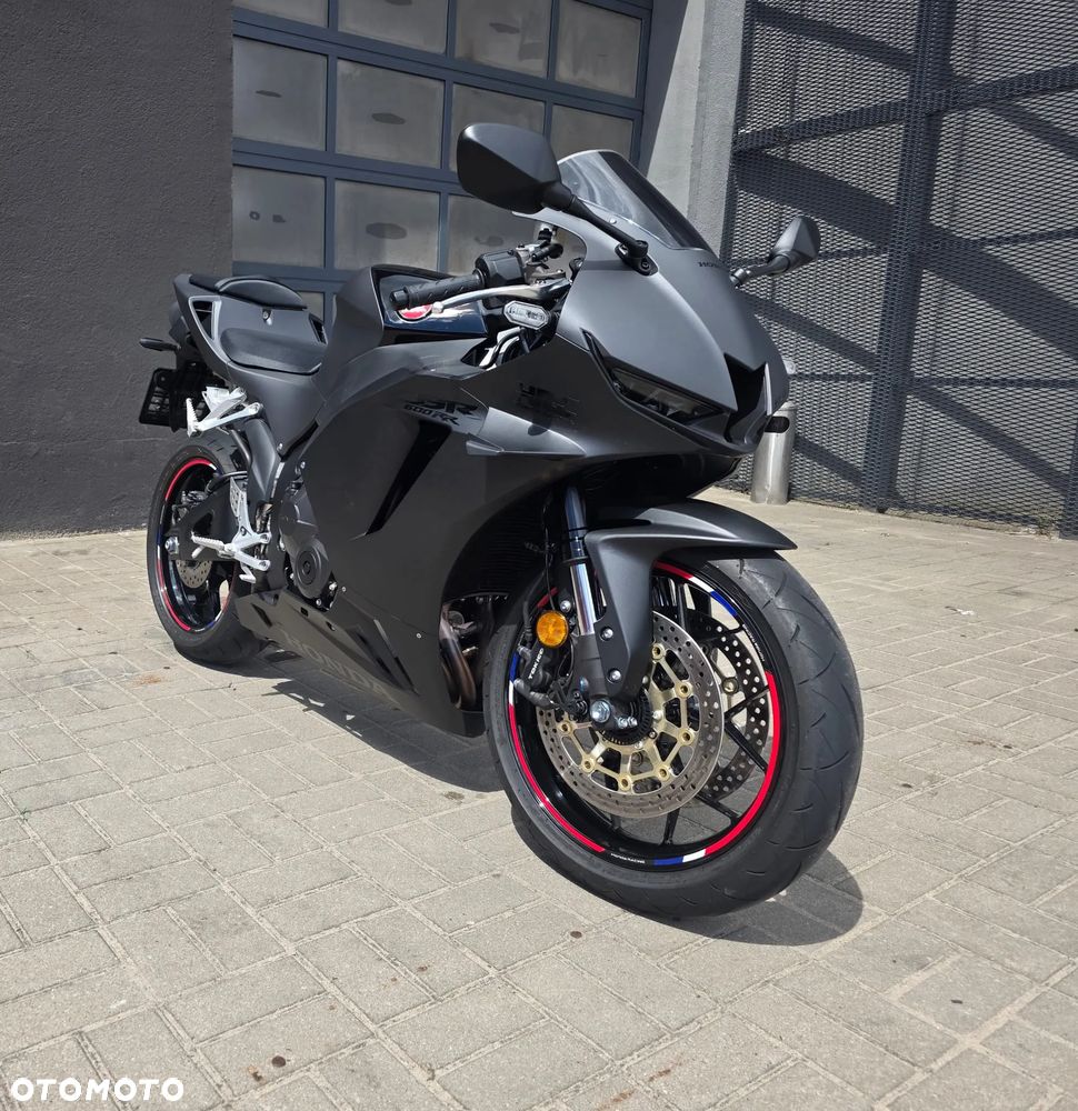 Honda CBR - 1