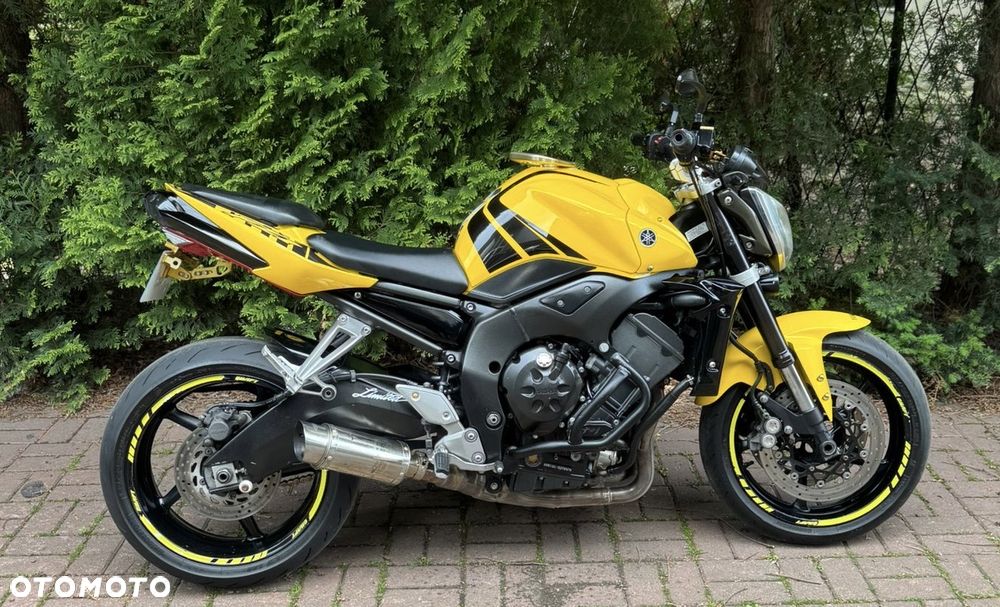 Yamaha FZ - 2