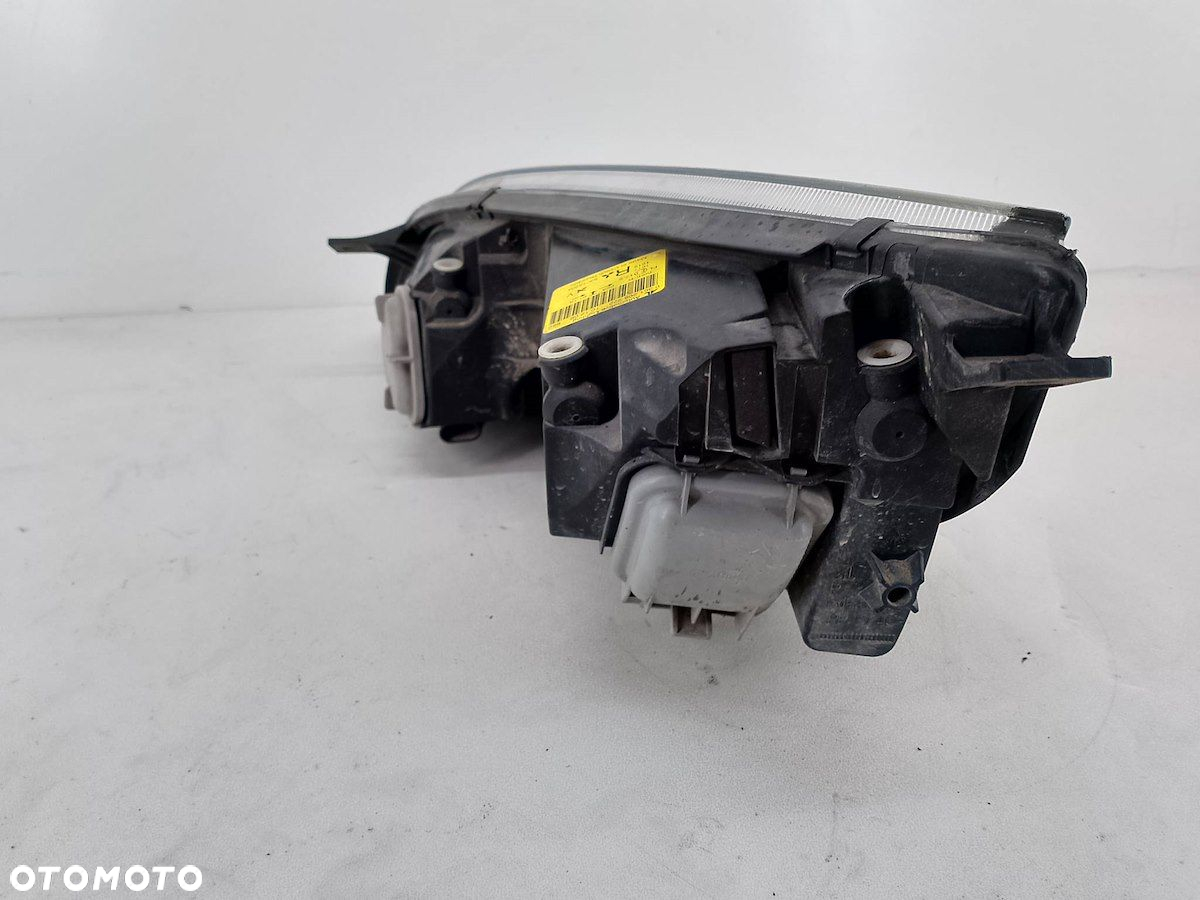 LAMPA PRZÓD PRAWA MITSUBISHI COLT VI 8301A994  0301208222 - 7