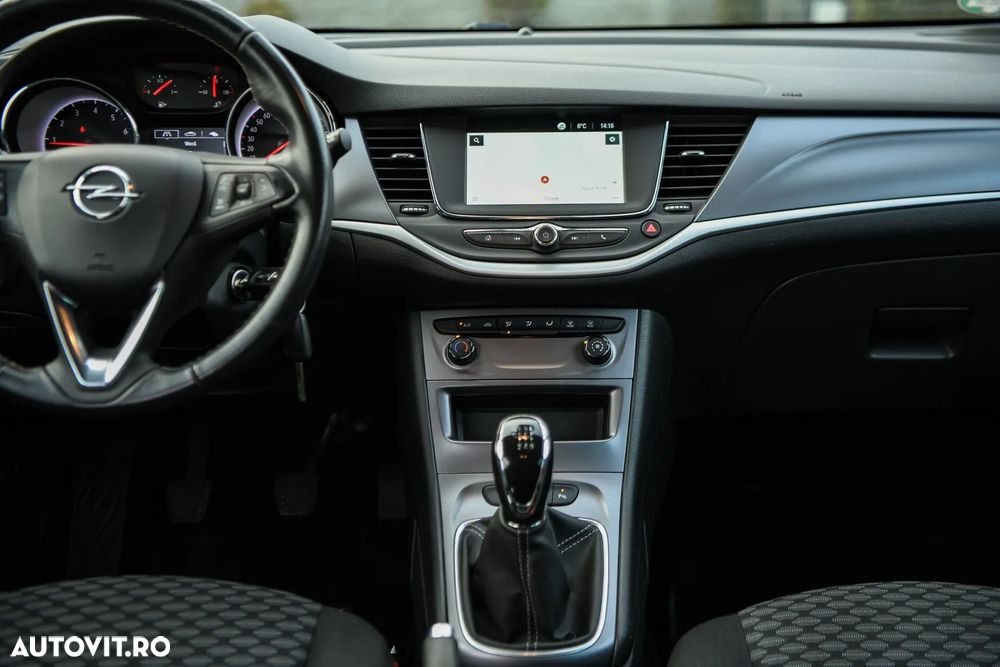 Opel Astra Sports Tourer 1.2 Turbo Elegance - 9