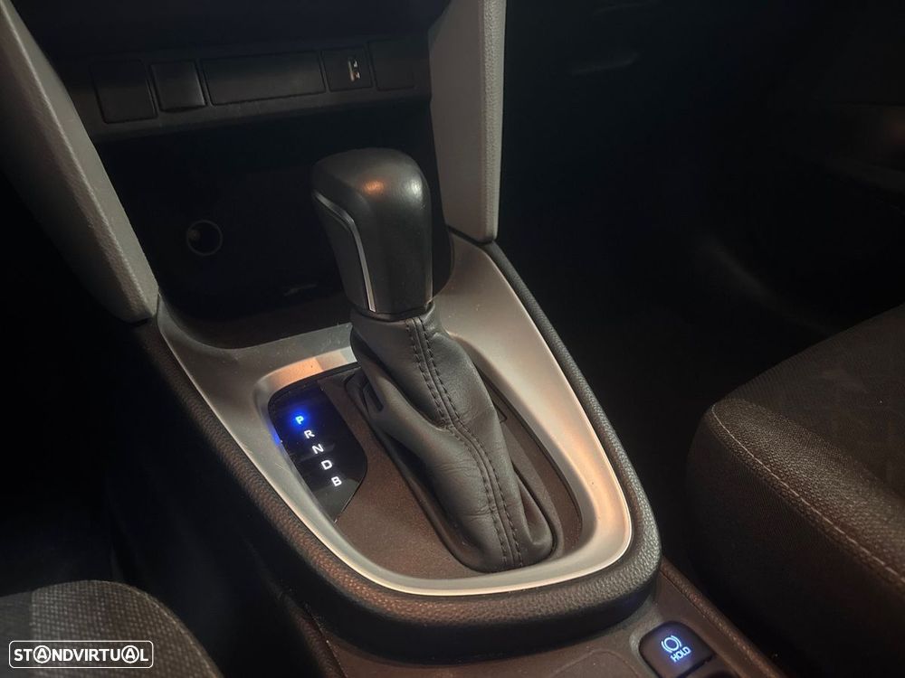 Toyota Yaris Cross 1.5 HDF Comfort Plus - 18