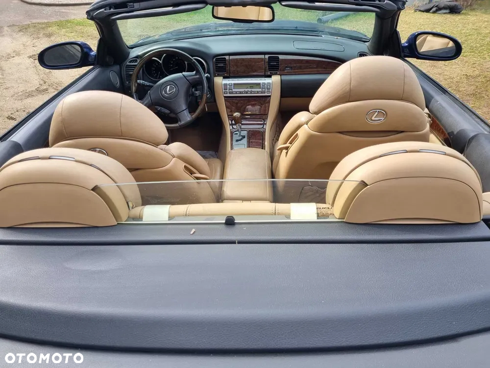 Lexus SC 430 - 26
