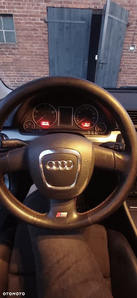 Audi A4 Limousine - 7