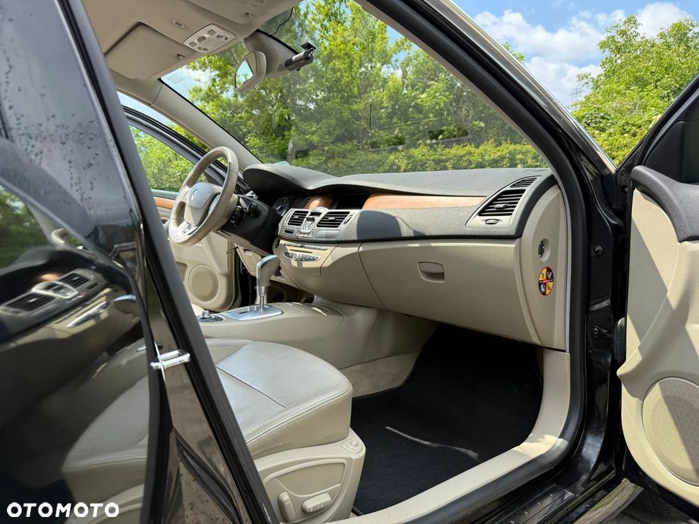 Renault Laguna 2.0 DCi Initiale - 17