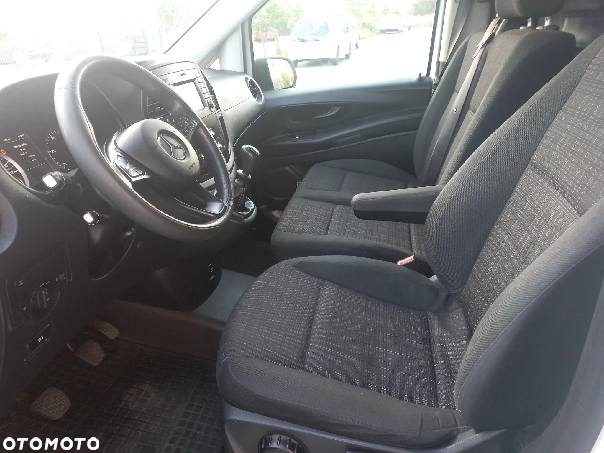 Mercedes-Benz Vito - 19