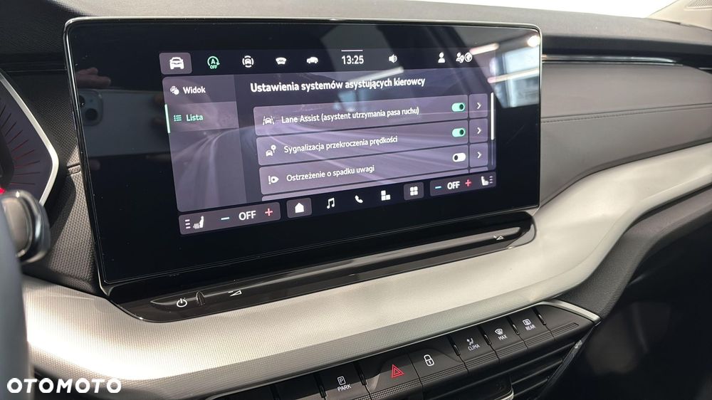 Skoda Octavia 1.5 TSI mHEV Selection DSG - 24