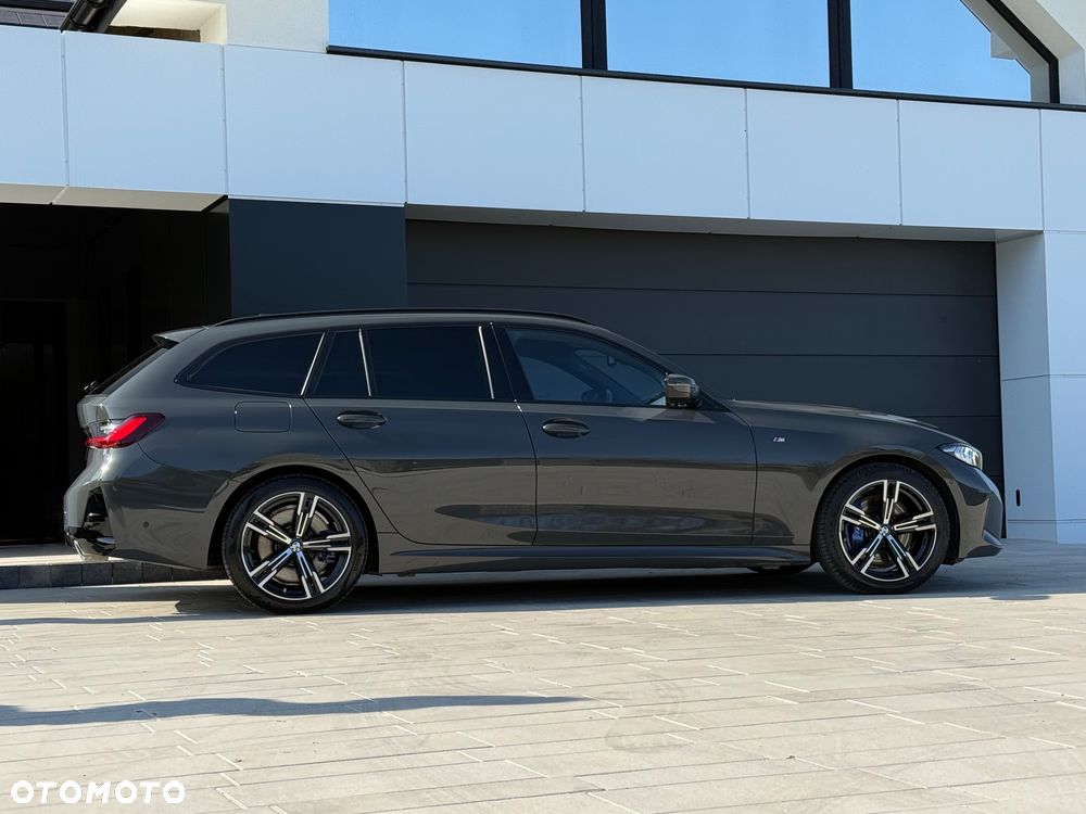 BMW Seria 3 320d Touring xDrive M Sport - 38