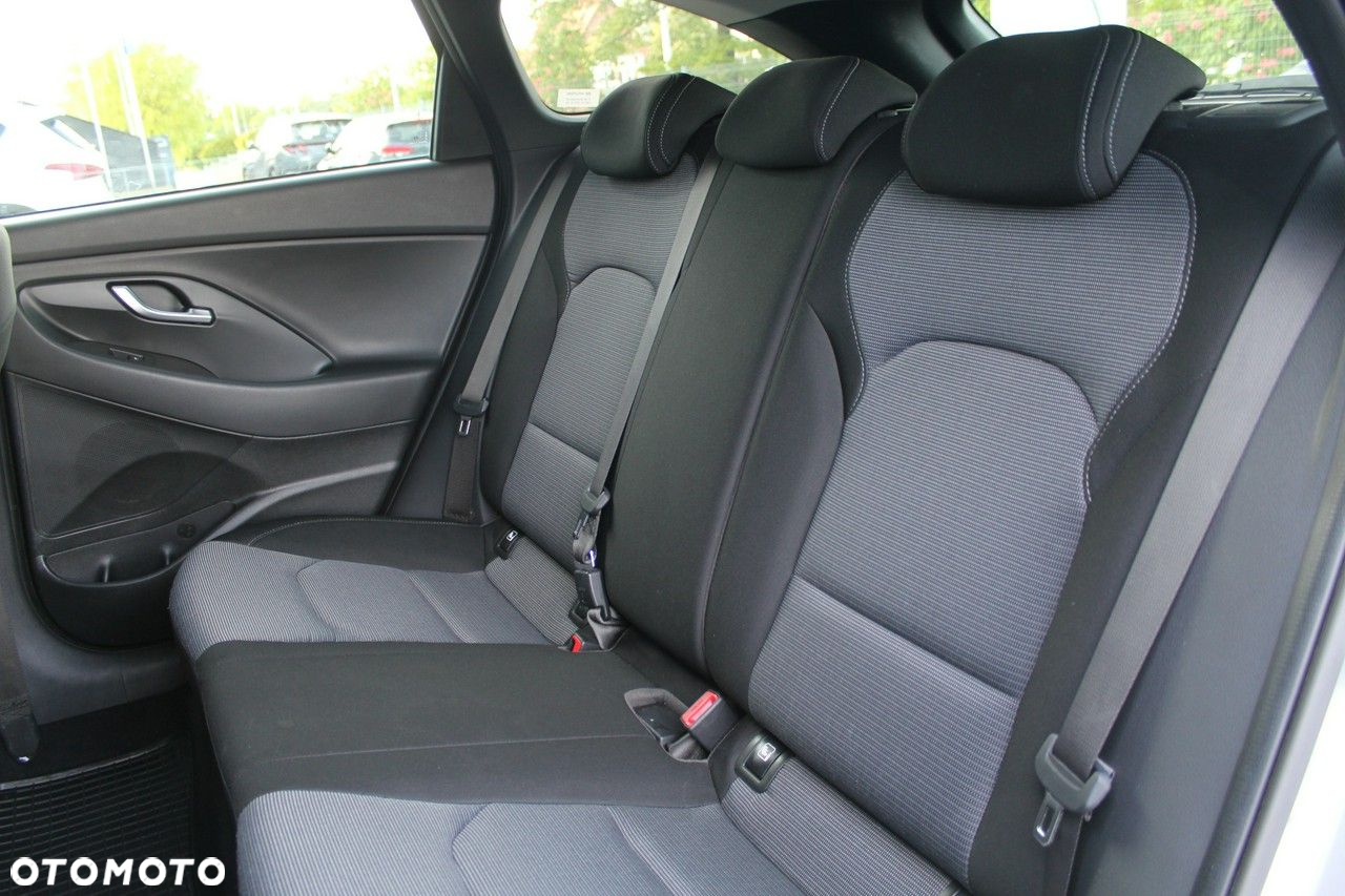 Hyundai i30 - 23