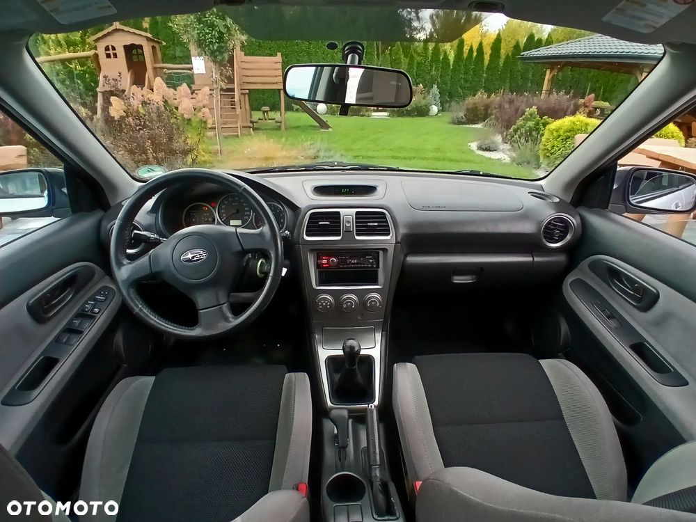 Subaru Impreza SW 2.0 RS - 8
