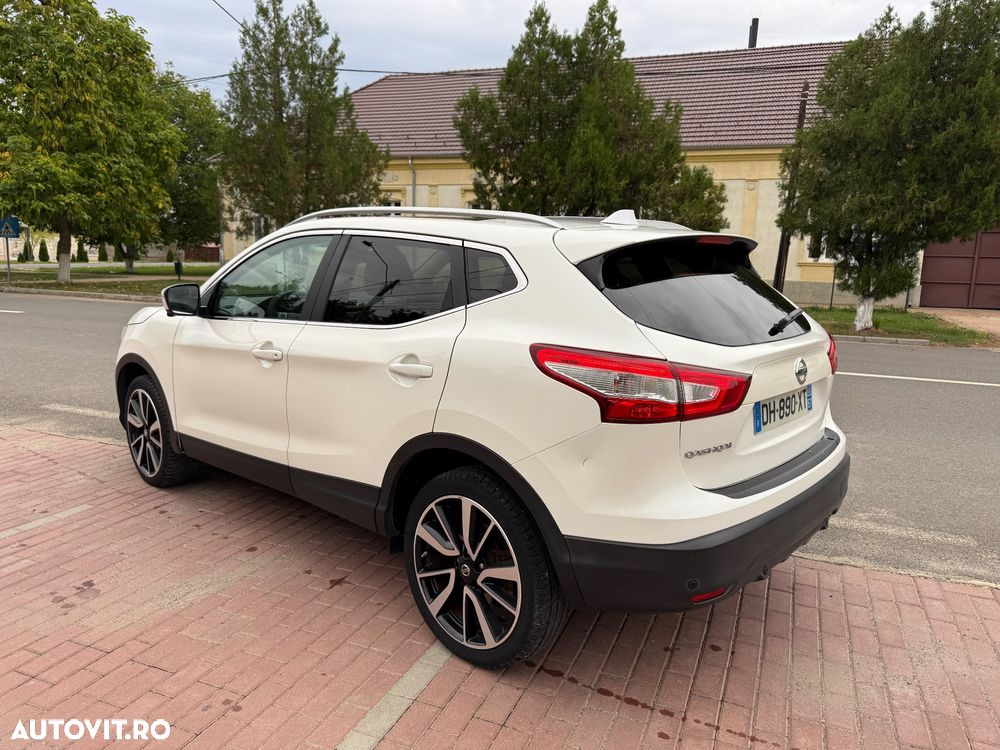 Nissan Qashqai 1.6 DCI Xtronic TEKNA - 4