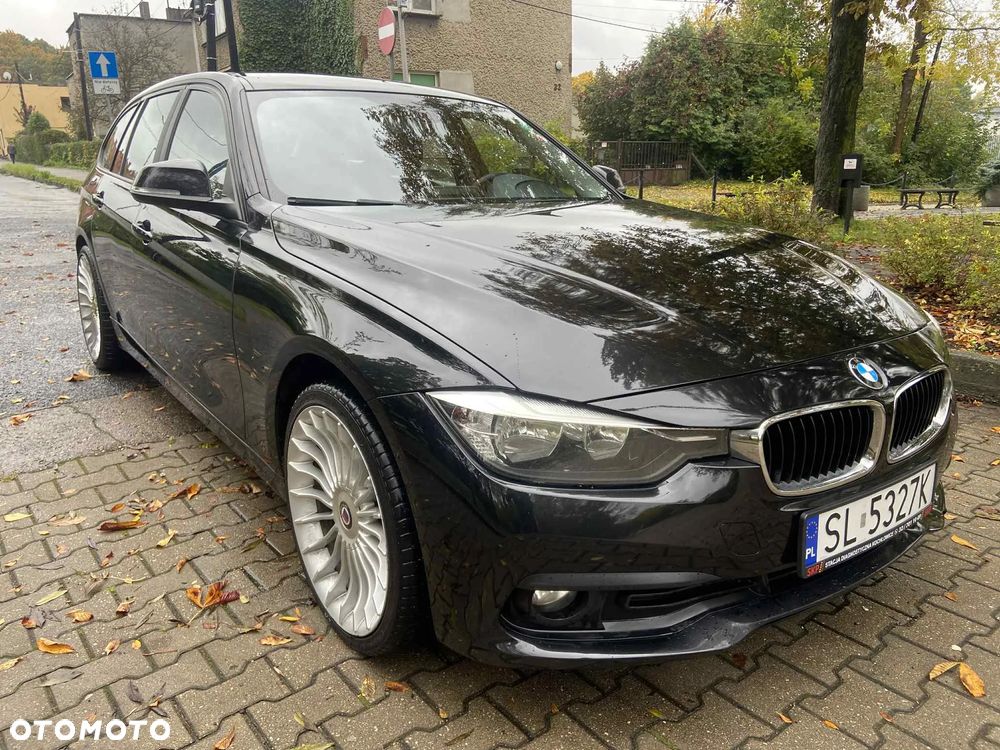 BMW Seria 3 318d Touring Advantage - 15