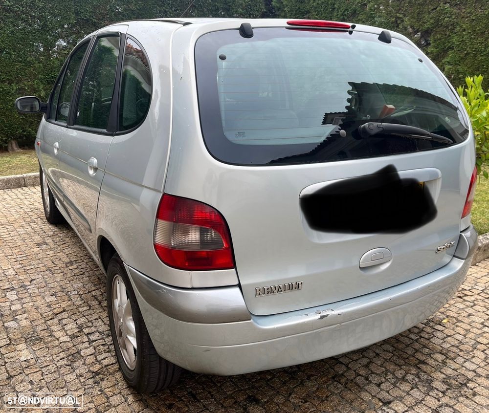 Renault Mégane Scénic - 1