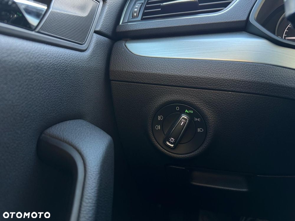 Skoda Superb 2.0 TDI Ambition - 23