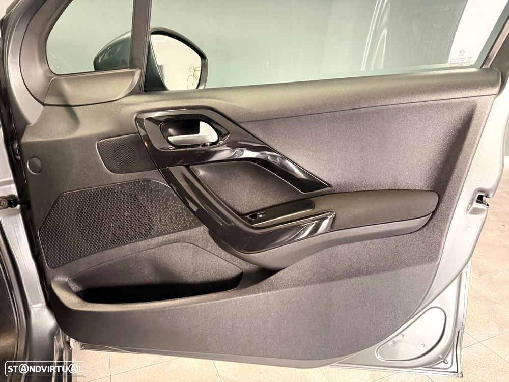 Peugeot 208 1.2 PureTech Style - 17