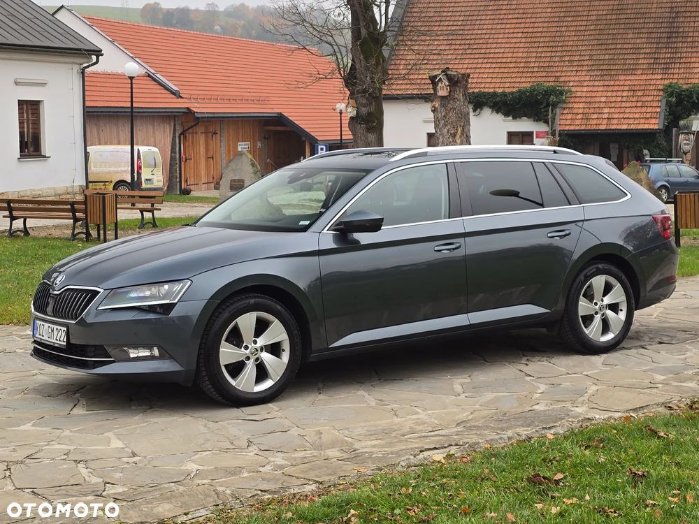 Skoda Superb 2.0 TDI DSG Active - 5