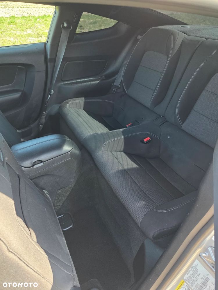 Ford Mustang 3.7 V6 - 34