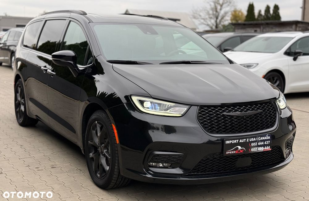 Chrysler Pacifica - 6