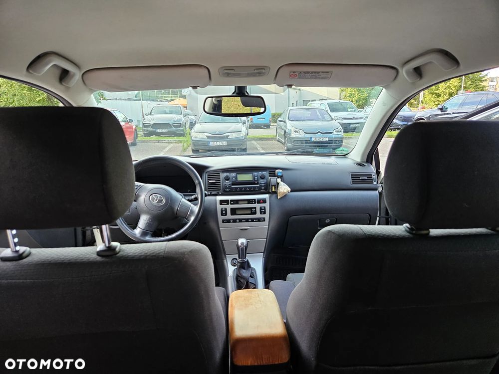 Toyota Corolla 1.4 VVT-i Sol - 24