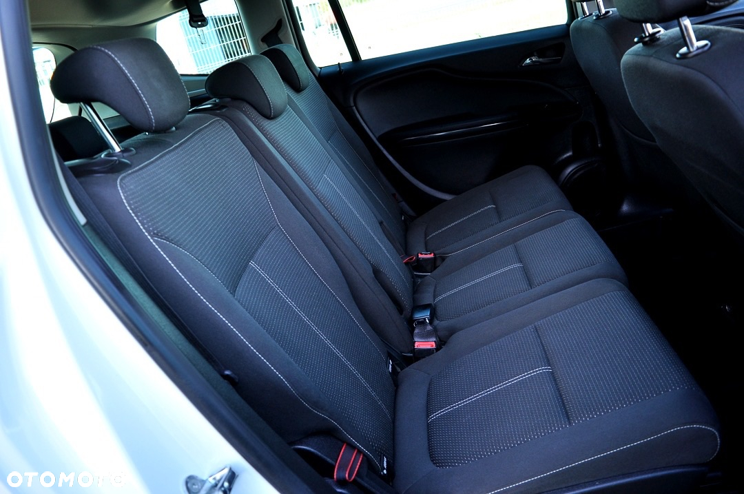 Opel Zafira 2.0 CDTI Cosmo - 27