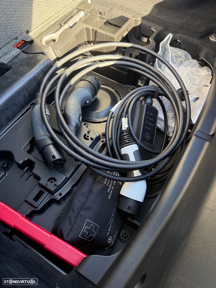 Mercedes-Benz CLA 250 e 8G-DCT Progressive - 8