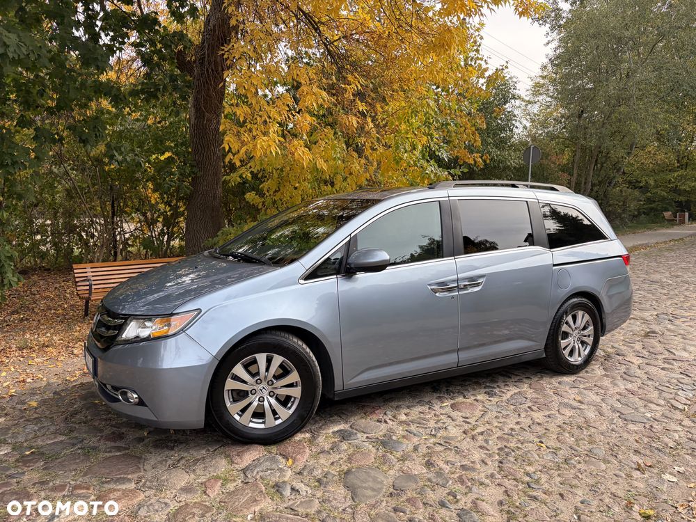 Honda Odyssey 2014 photo 2