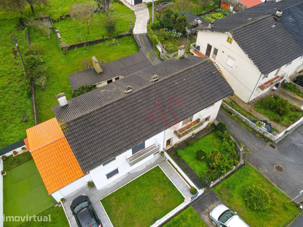 Moradia T3 com terreno de 409 m² – Vila Praia de Âncora | 350.000 € - Grande imagem: 3/35