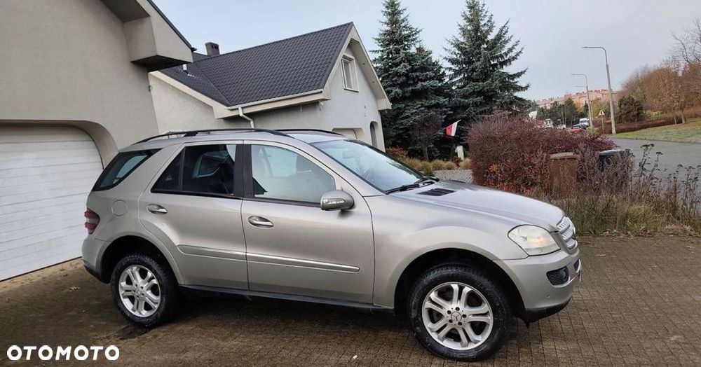 Mercedes-Benz ML - 24