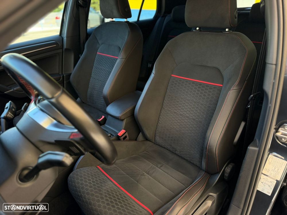 VW Golf 2.0 TSI GTI DSG Performance - 46