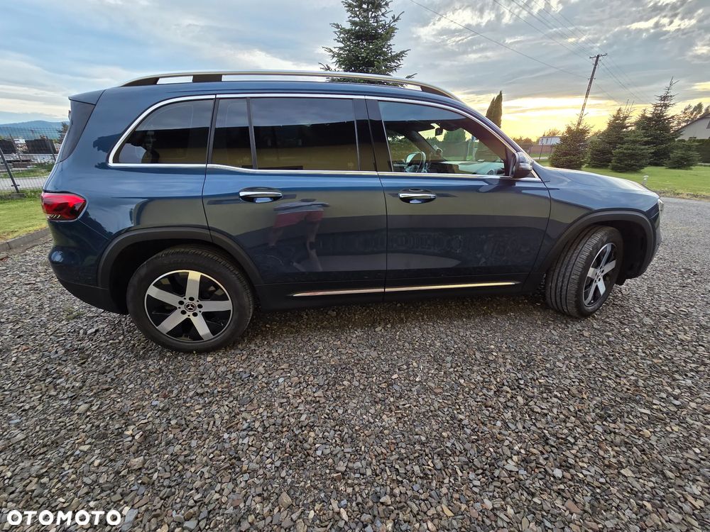 Mercedes-Benz GLB - 9