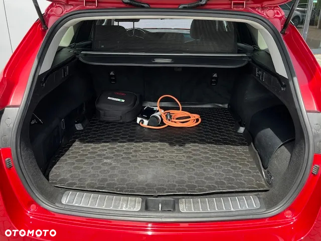 Kia Optima Plug-in Hybrid - 12