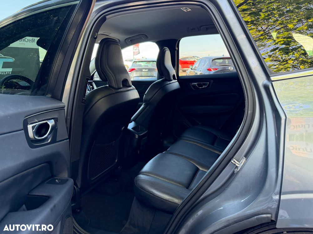 Volvo XC 60 D4 Geartronic Momentum Pro - 25