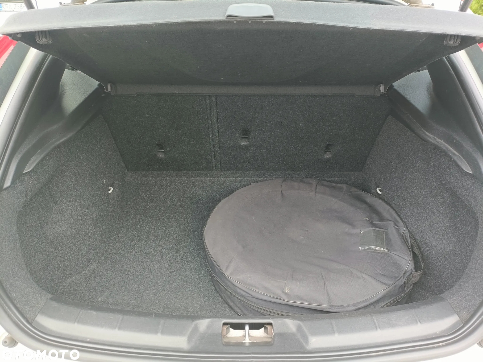 Volvo V40 Cross Country D2 Momentum - 16
