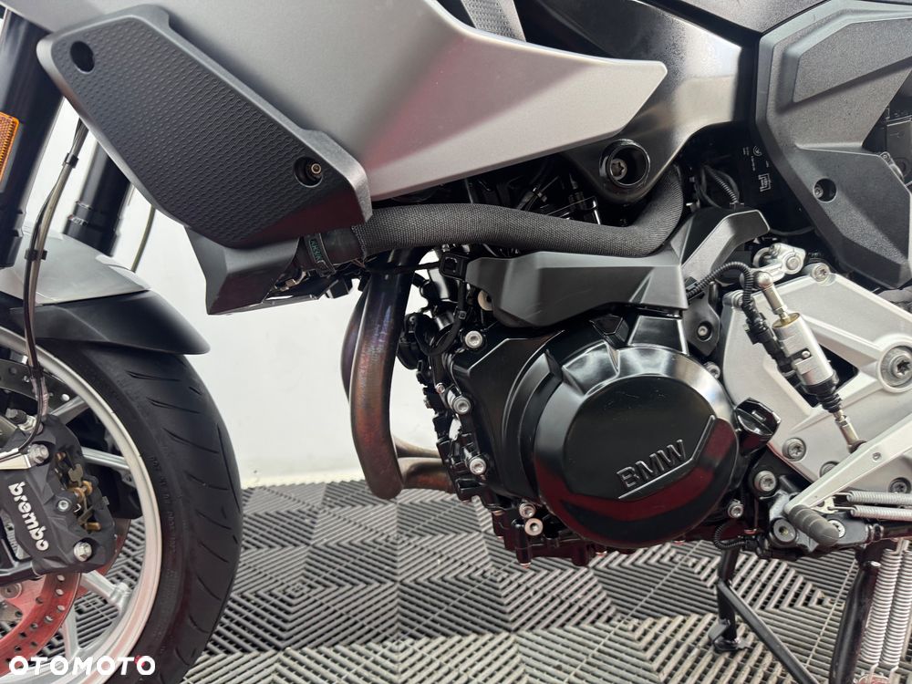 BMW XR - 13