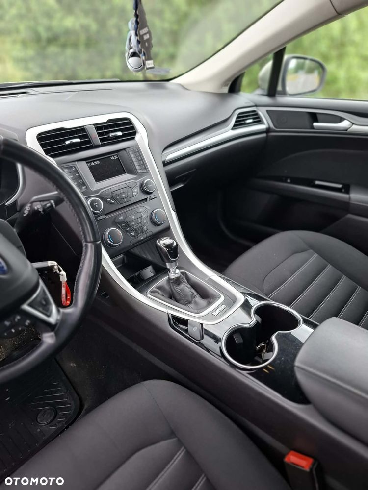 Ford Mondeo - 15